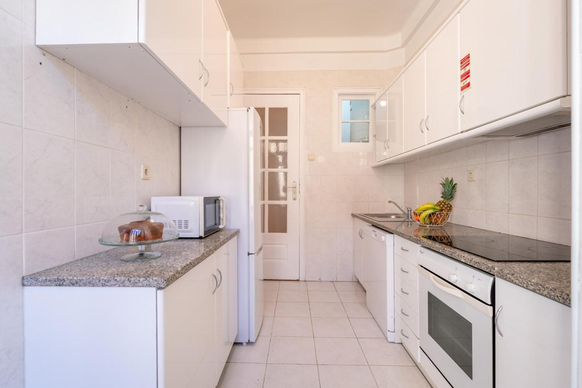 Host Wise - Spacious Comfortable Apartment - Balcony Porto Kültér fotó