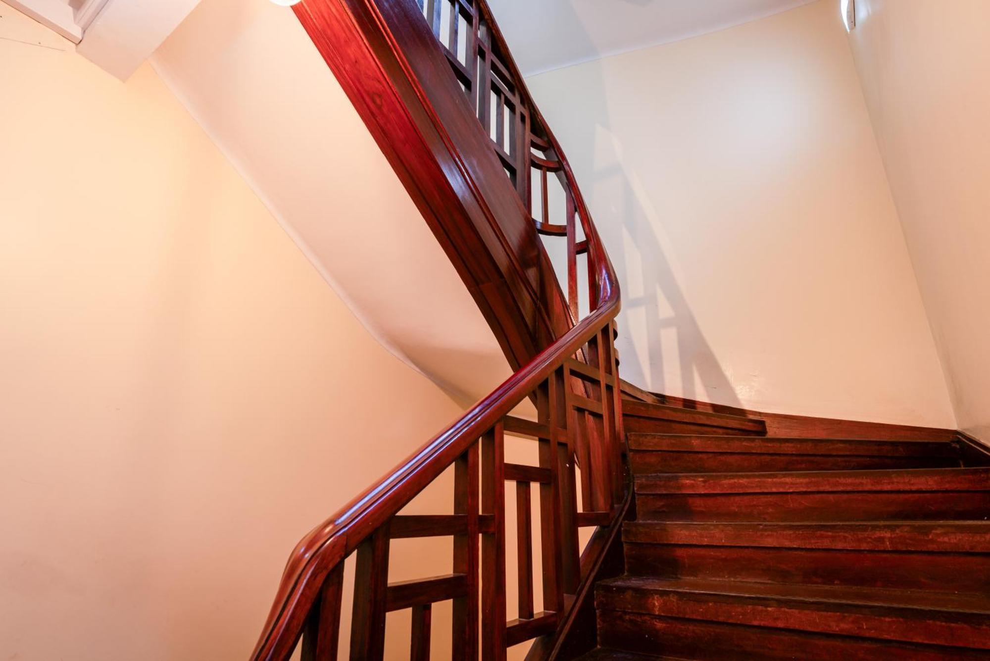 Host Wise - Spacious Comfortable Apartment - Balcony Porto Kültér fotó