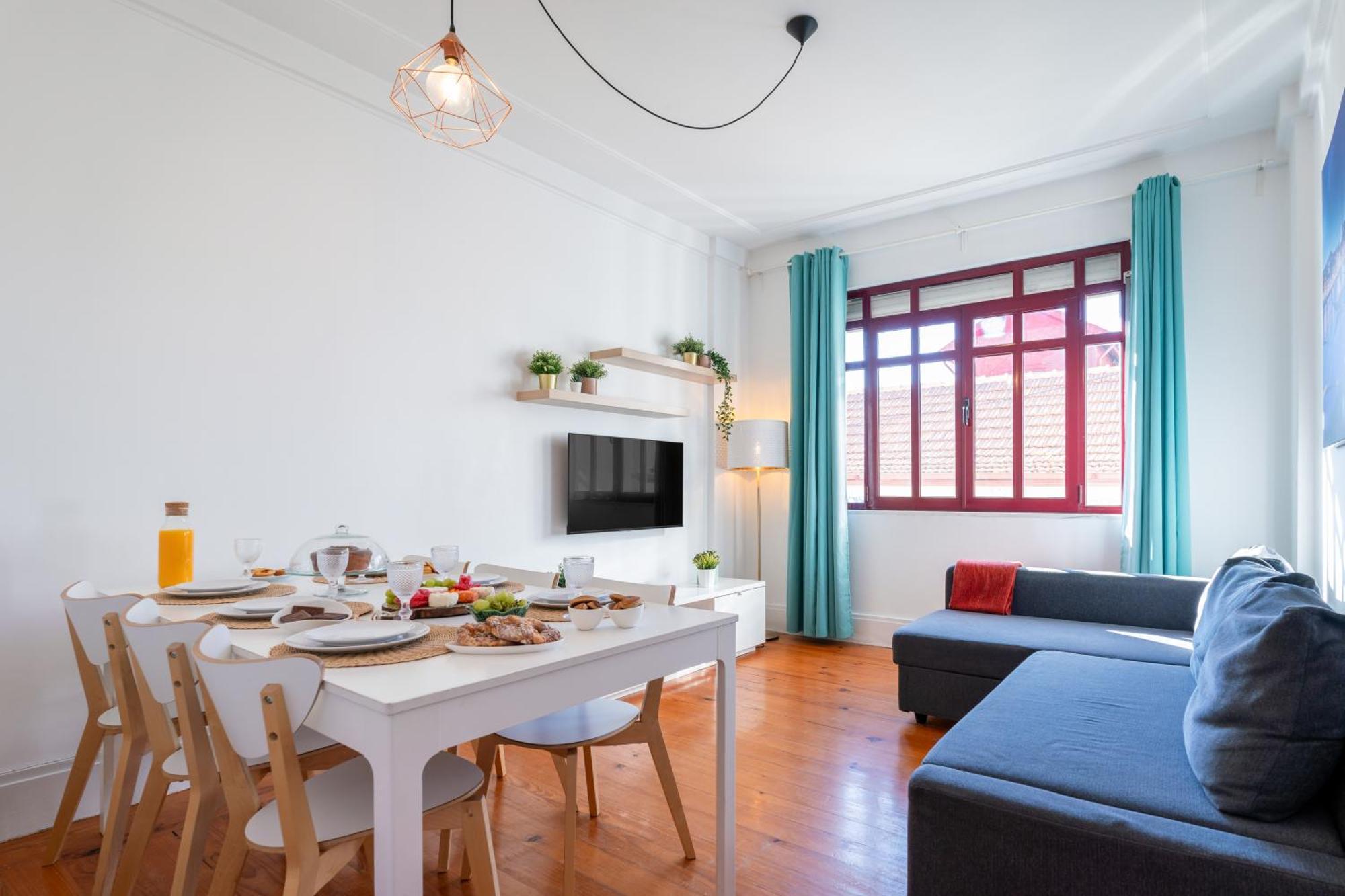 Host Wise - Spacious Comfortable Apartment - Balcony Porto Kültér fotó