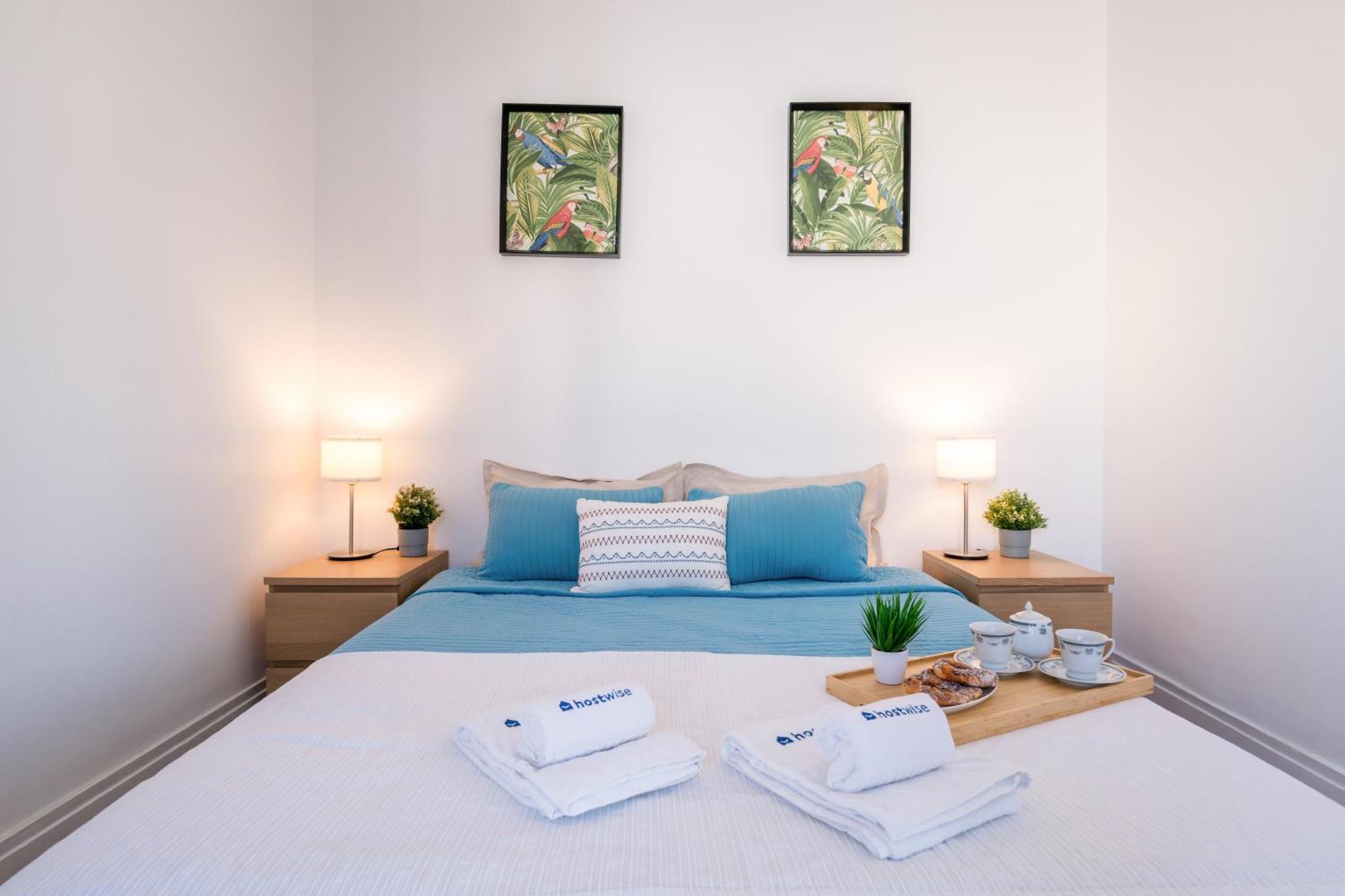 Host Wise - Spacious Comfortable Apartment - Balcony Porto Kültér fotó
