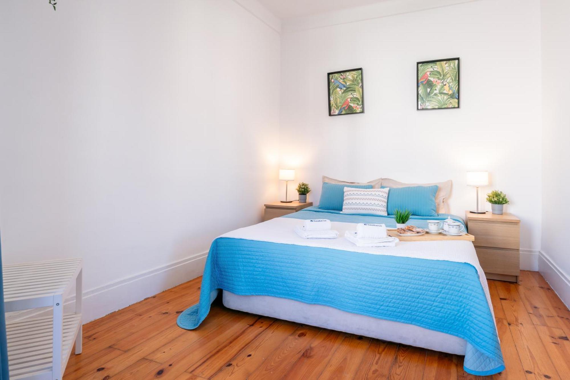 Host Wise - Spacious Comfortable Apartment - Balcony Porto Kültér fotó